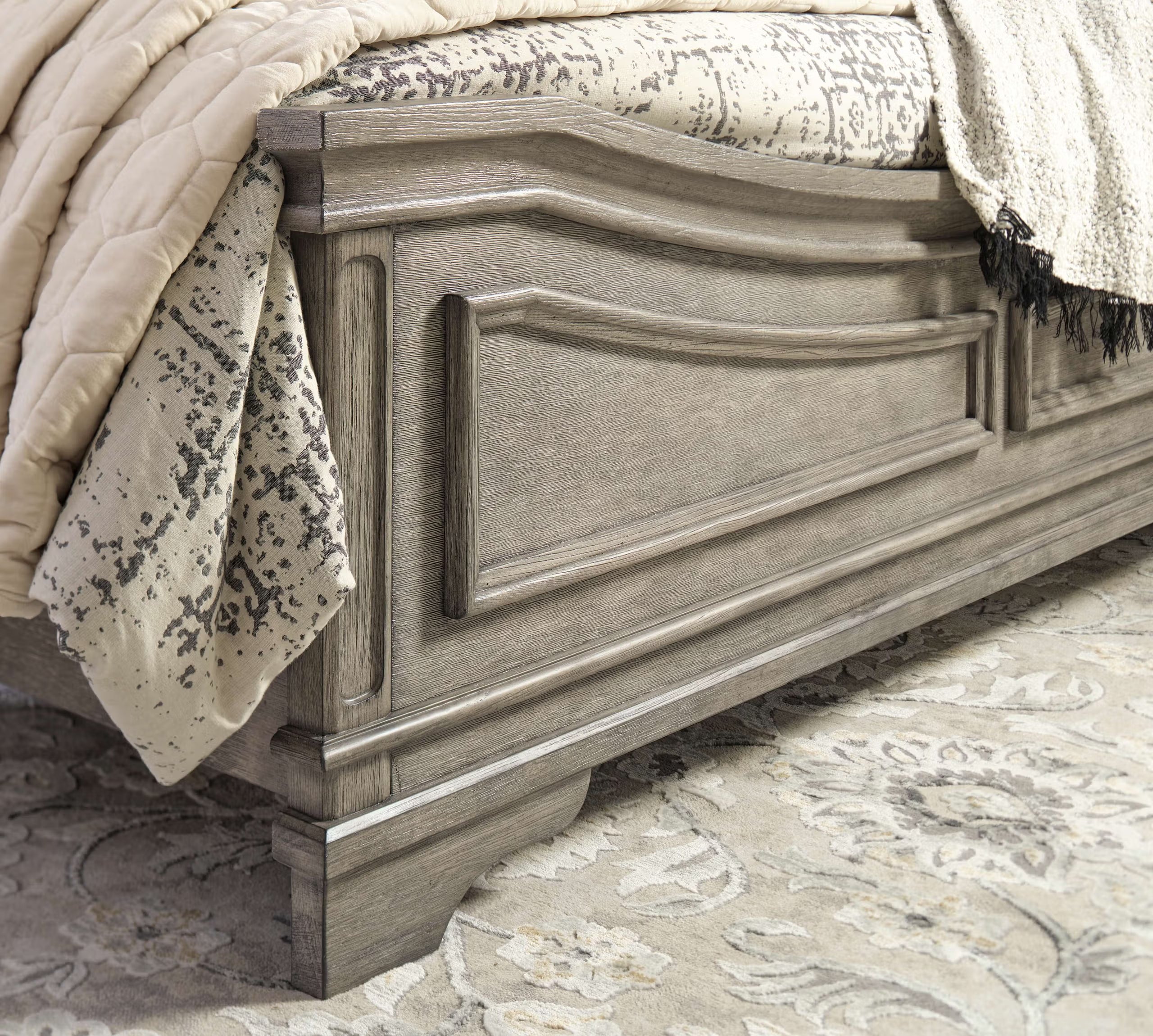 ASHLEY FURNITURE Lodenbay King Panel Bed